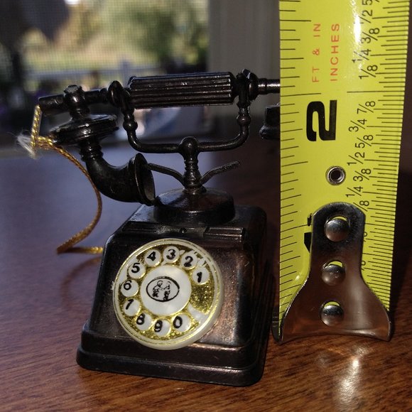 Vintage Miniature Telephone Pencil Sharpener - Picture 5 of 7